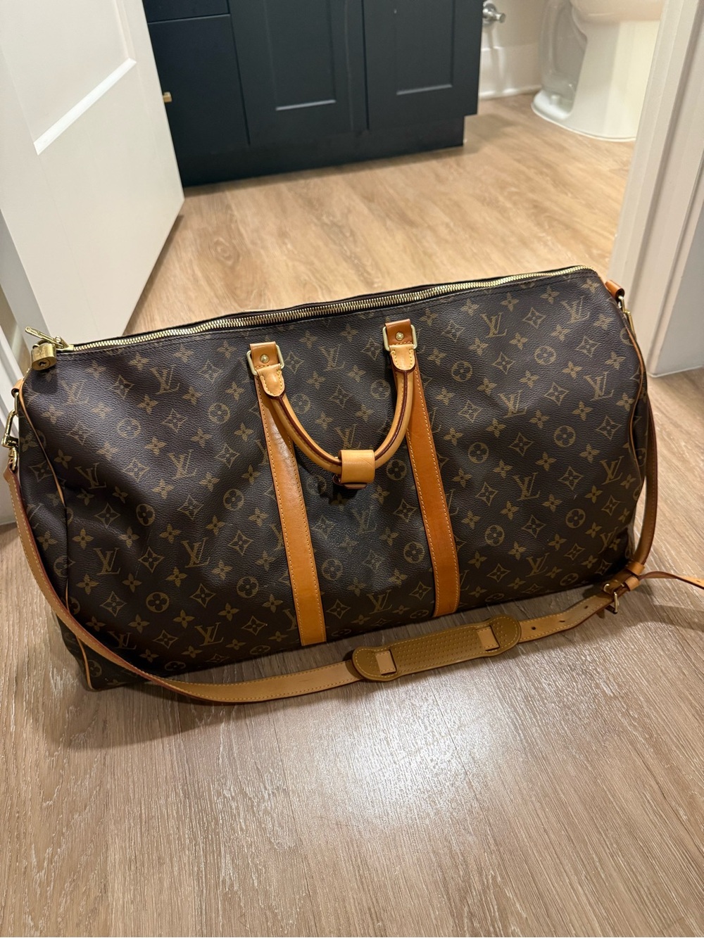 Louis Vuitton Keepall Bandouliere 55
From the 2014 collection